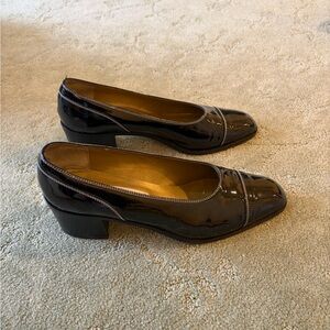 Saks Fifth Avenue Black Patent Leather Pump with Silver Piping